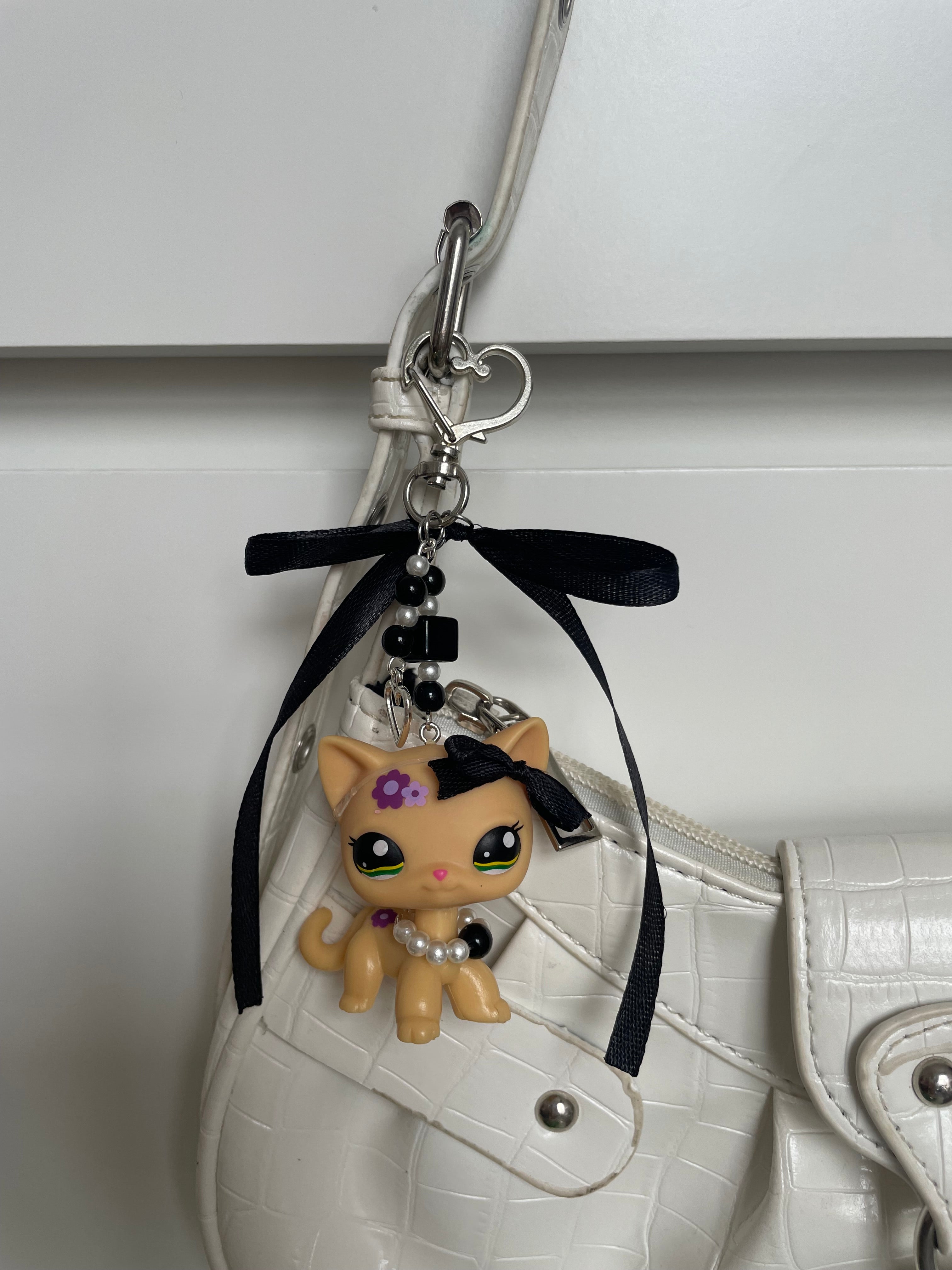 Littlest Pet Shop Bag Chatm Keychain Trinket Shorthair Cat #1962