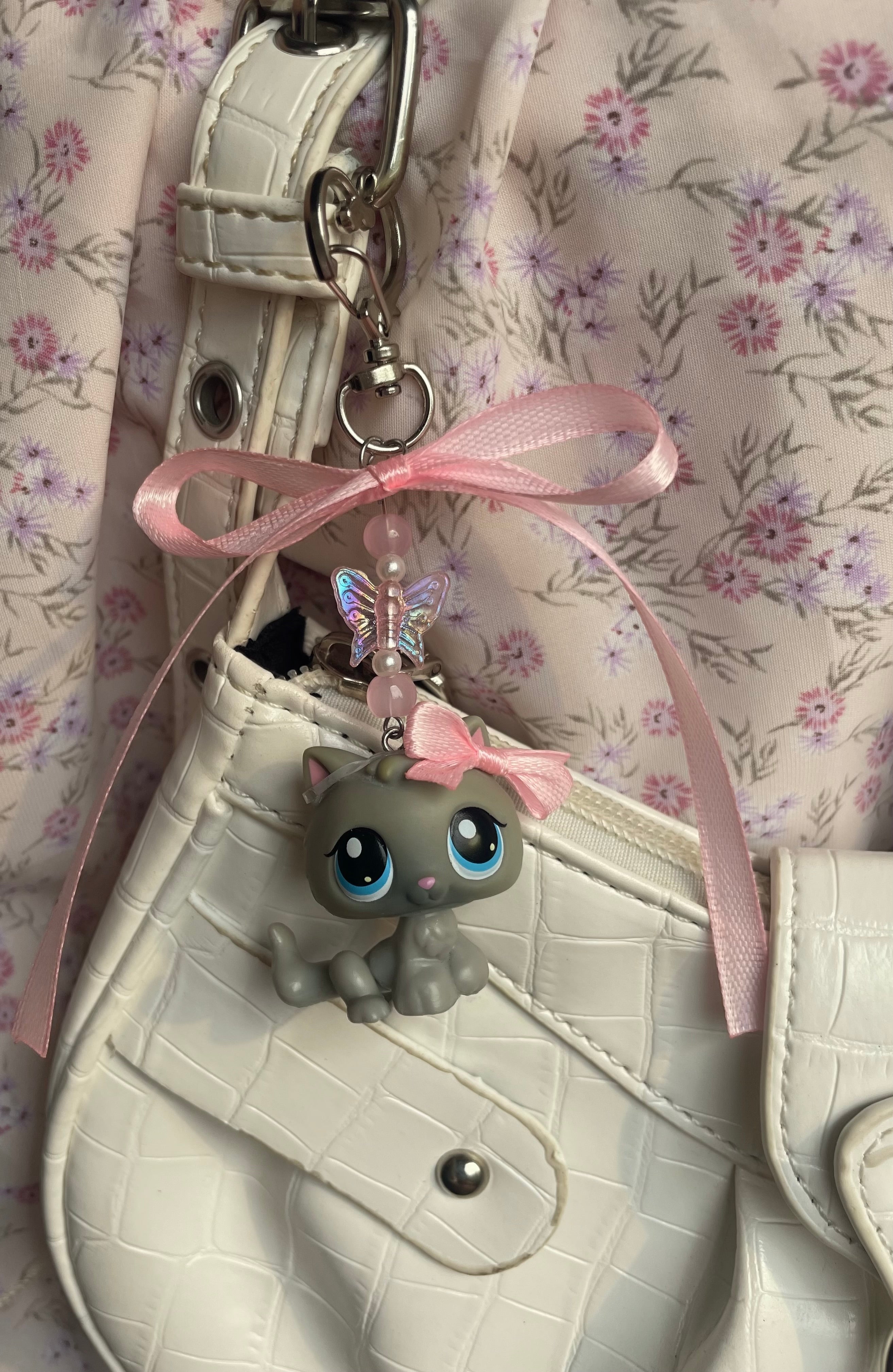 Littlest Pet Shop Kitten Bag charm Keyring Trinket