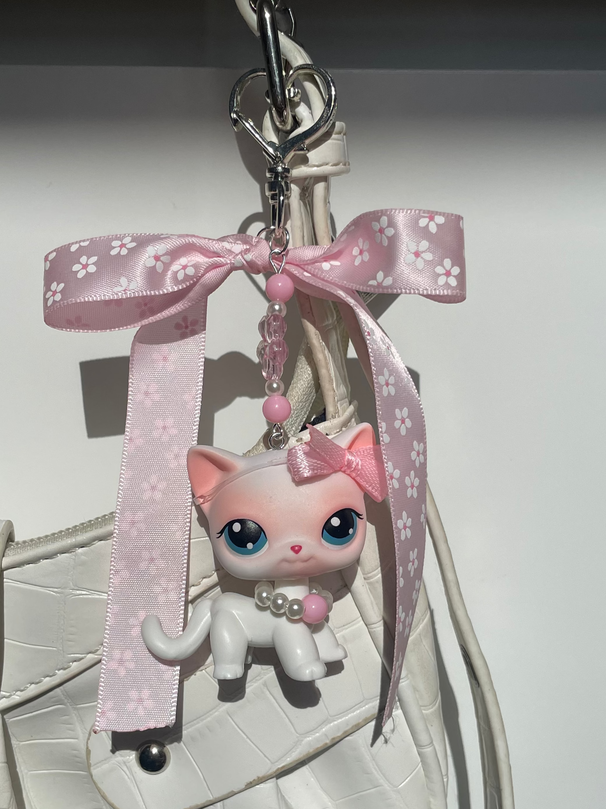 Littlest Pet Shop Keyring/Bag charm Shorthair cat #64